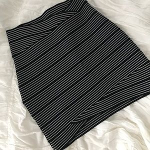 BCBGMAXAZRIA Asymmetrical Bandage Black Mini Skirt